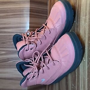 Nike pink Woodside 2 High ACG boots